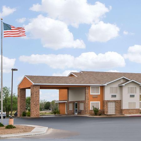 Super 8 By Wyndham Portales Motel Eksteriør billede