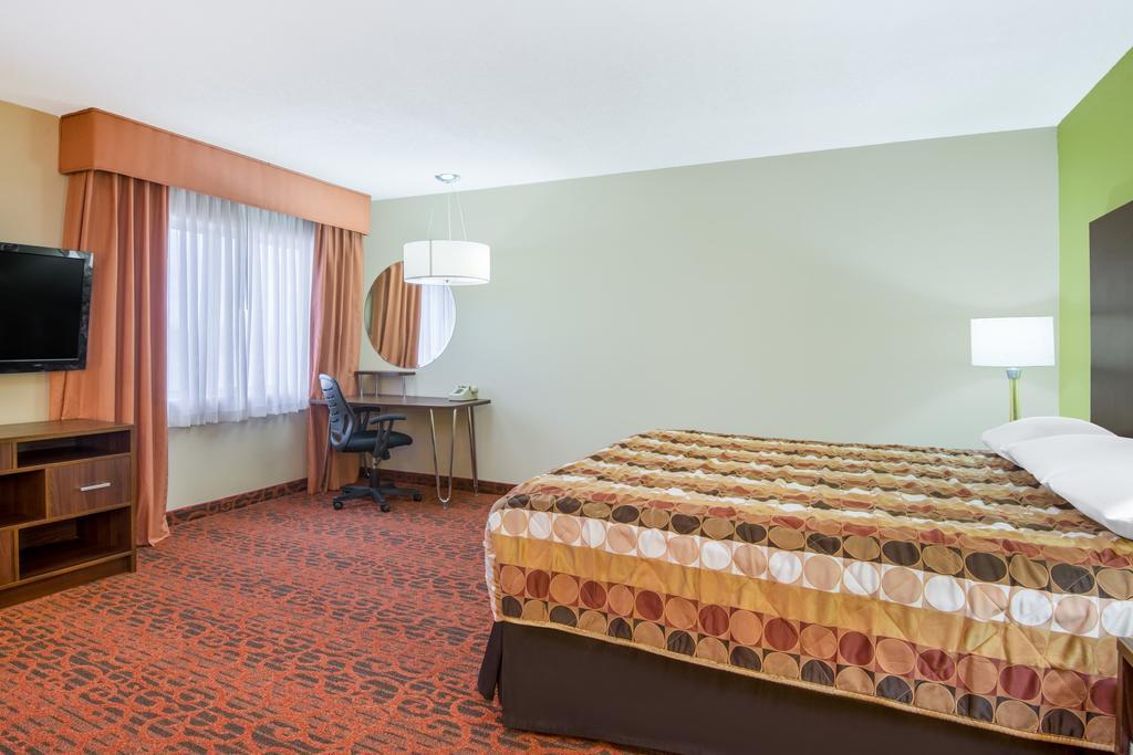 Super 8 By Wyndham Portales Motel Eksteriør billede